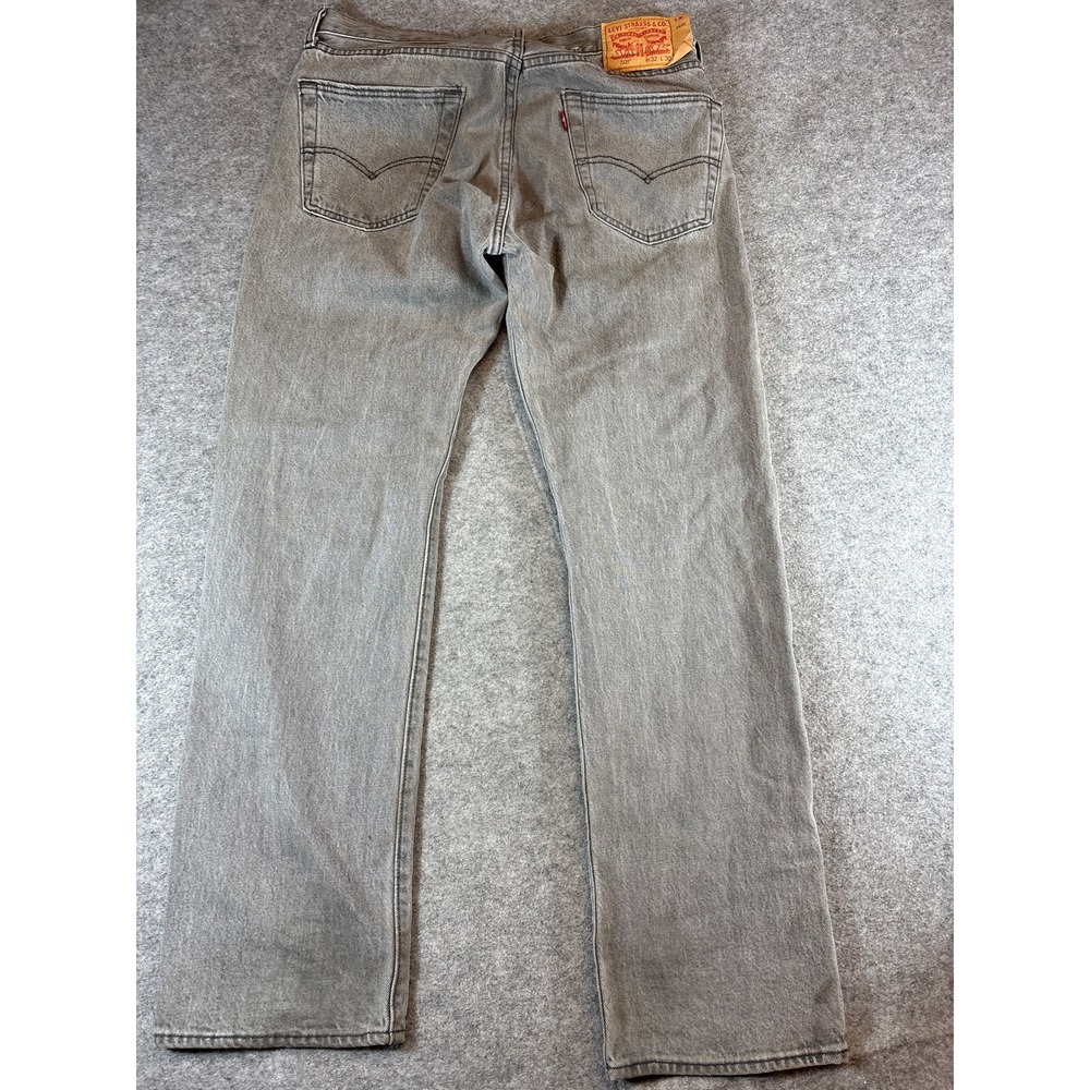 Levis 501 Denim Straight Jeans Mens 33x31 Gray Washed Button Fly Red Tab USA - Picture 2 of 8